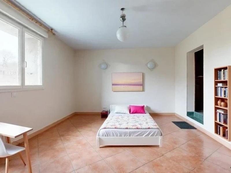 Maison - 222 m² - 10 pièces