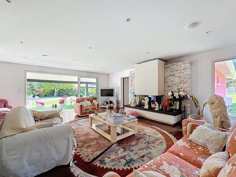 Villa - 227 m² - 7 pièces