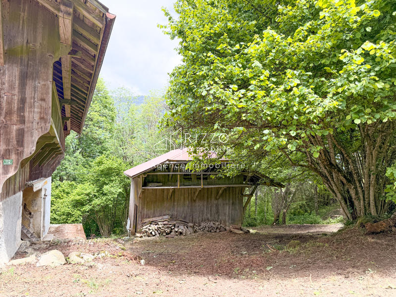 Maison - 400 m² - 4 pièces