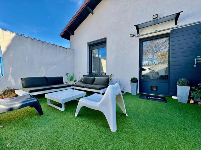 Maison - 160 m² - 8 pièces