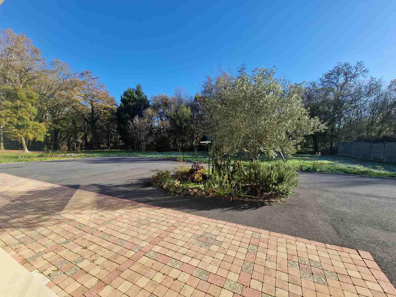 Maison - 191 m² - 8 pièces