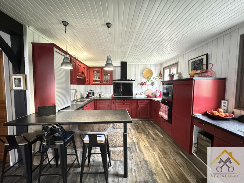 Maison - 178 m² - 6 pièces