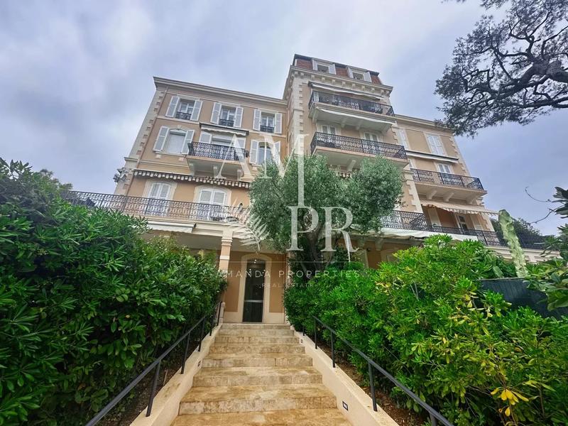 Appartement - 75 m² - 3 pièces