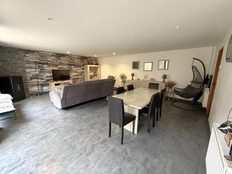 Maison - 167 m² - 7 pièces