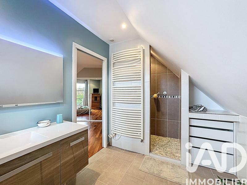 Maison - 251 m² - 8 pièces