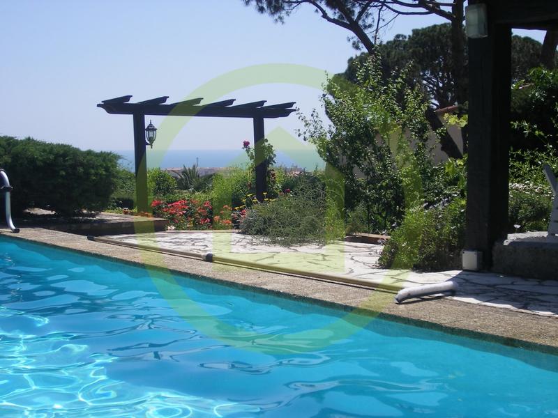 Maison - 104 m² - 3 pièces