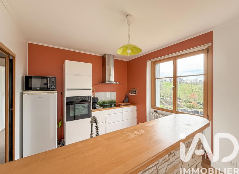 Maison - 171 m² - 7 pièces