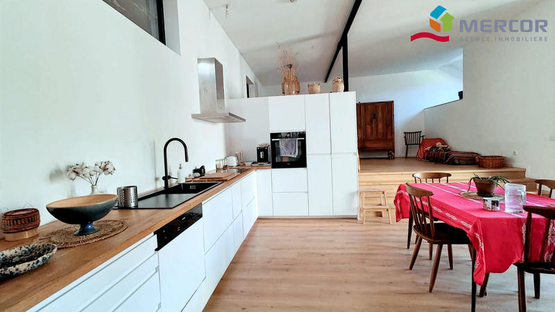 Maison - 191 m² - 6 pièces