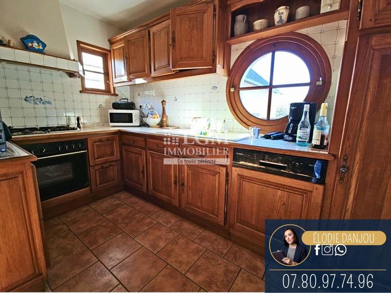 Moulin - 250 m² - 7 pièces