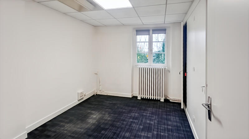 Maison - 260 m² - 9 pièces