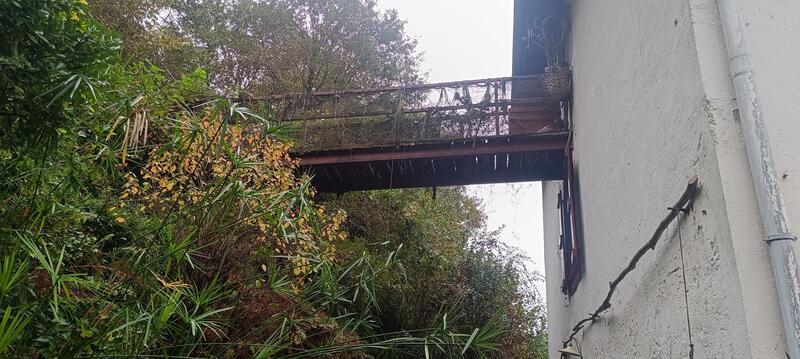 Maison - 270 m² - 10 pièces