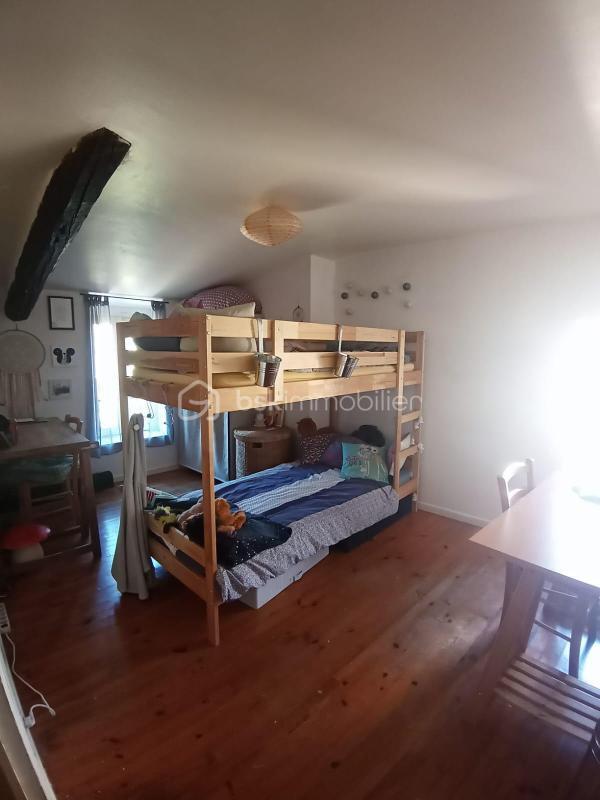 Immeuble - 104 m² - 5 pièces