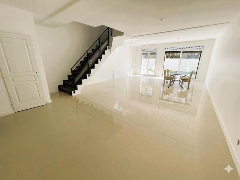 Maison - 135 m² - 7 pièces