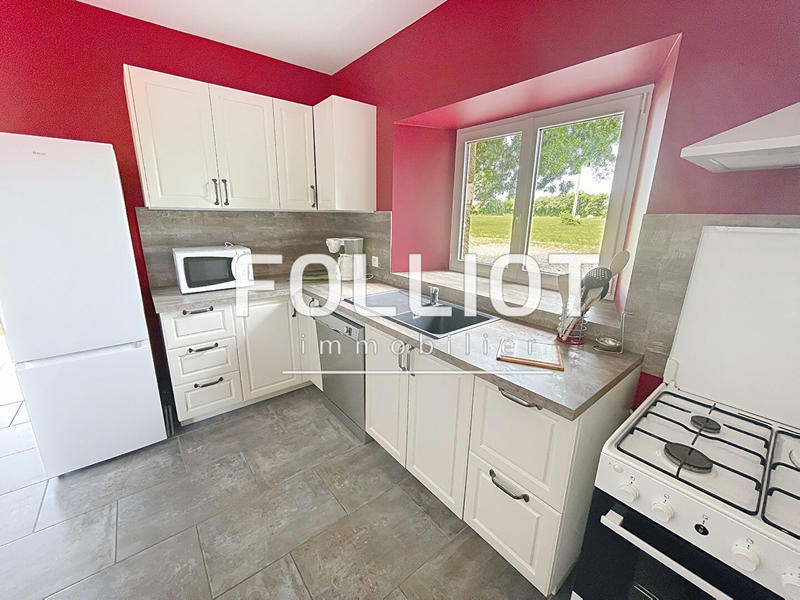 Maison - 225 m² - 10 pièces