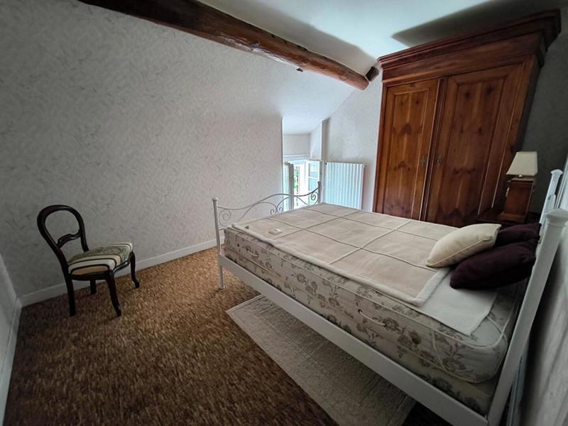 Maison - 225 m² - 7 pièces