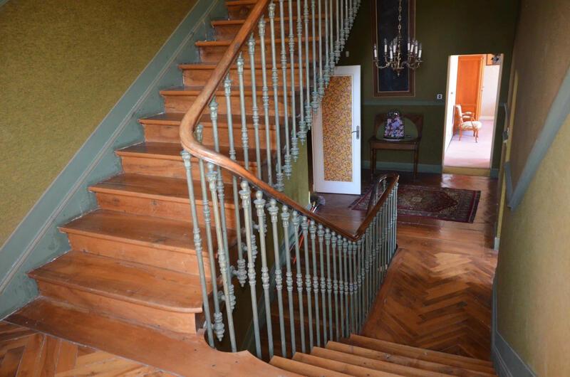 Maison - 460 m² - 20 pièces