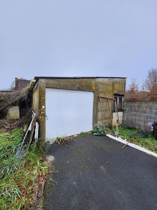 Terrain constructible - 863 m²