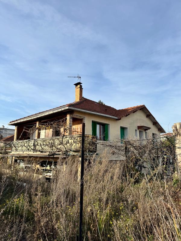 Maison - 189 m² - 3 pièces