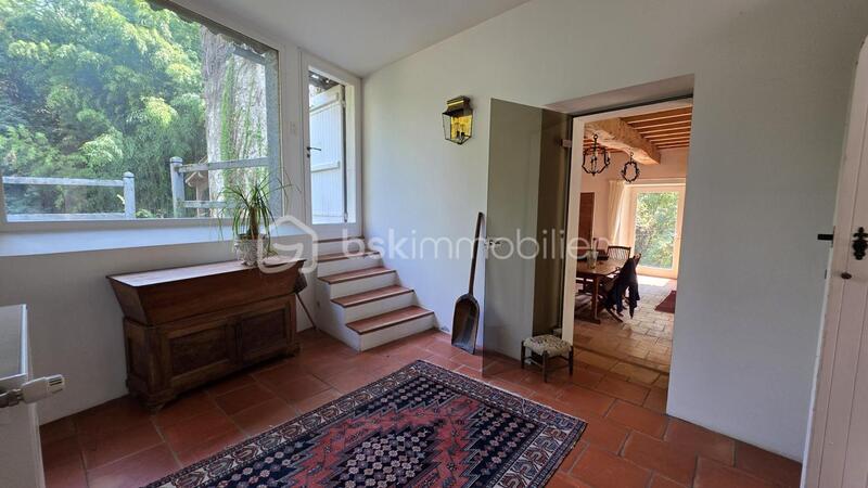 Moulin - 402 m² - 10 pièces