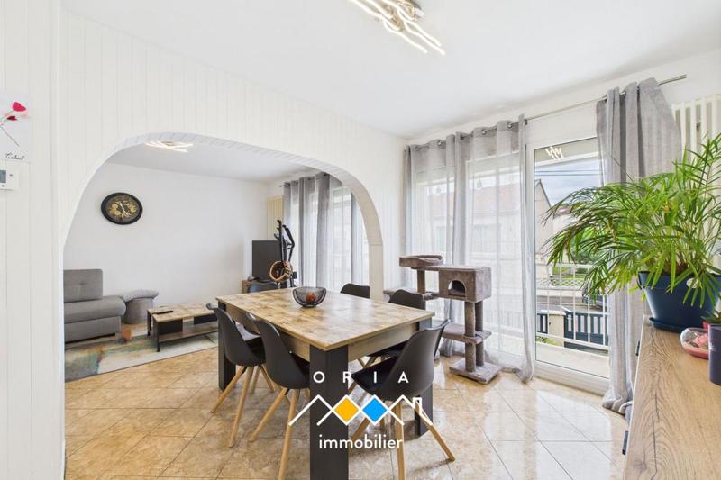 Maison - 107 m² - 5 pièces