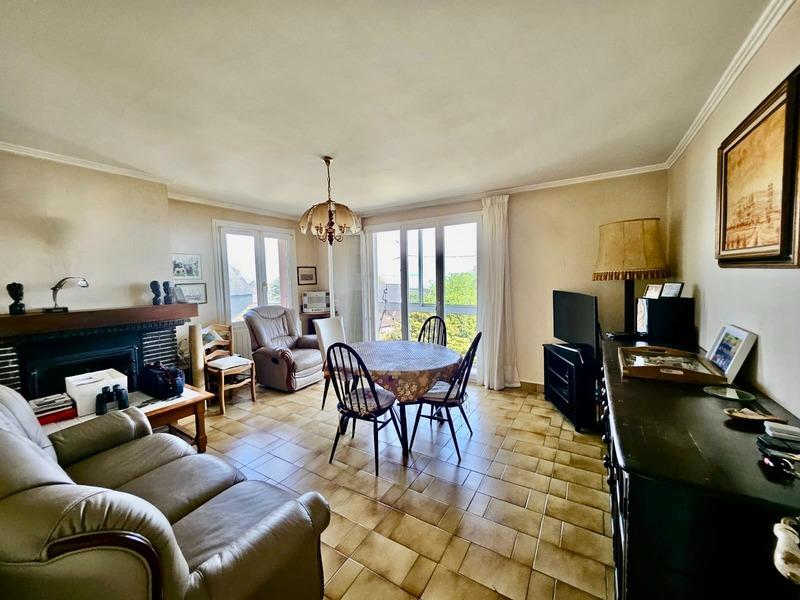 Maison - 85 m² - 5 pièces