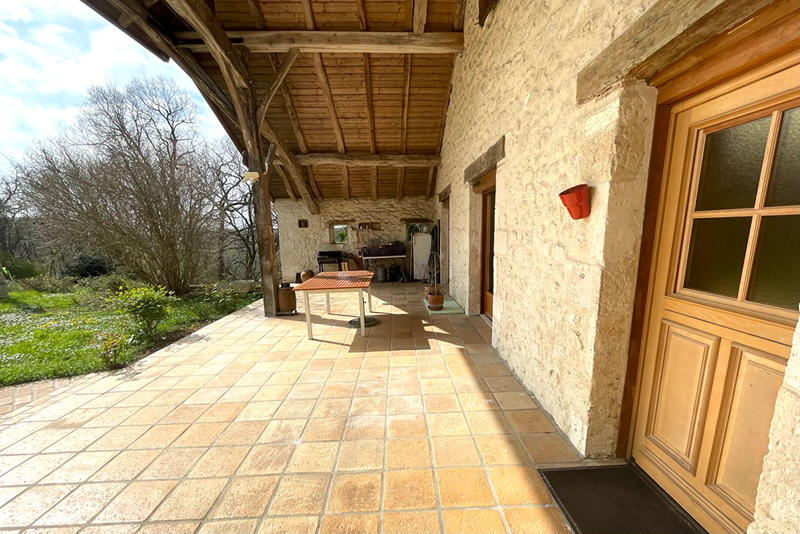 Maison - 321 m² - 9 pièces
