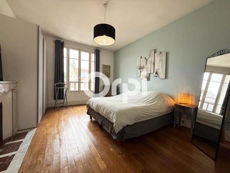 Maison - 175 m² - 7 pièces