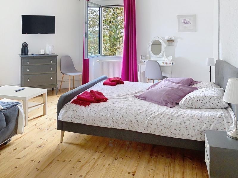 Maison ancienne - 396 m² - 10 pièces