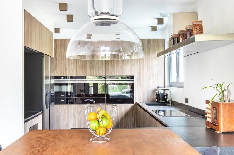 Maison - 240 m² - 10 pièces