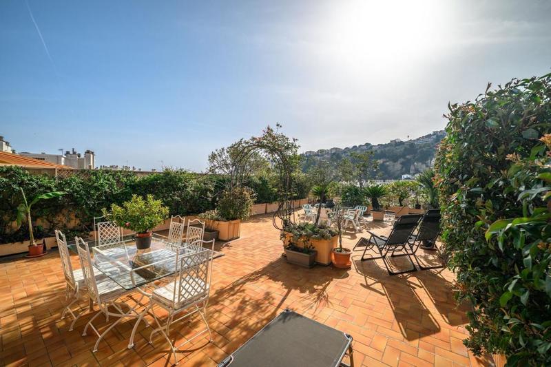 Appartement - 122 m² - 5 pièces