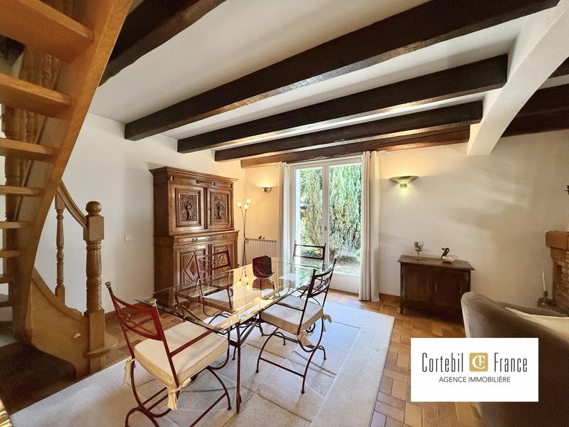 Maison - 284 m² - 7 pièces