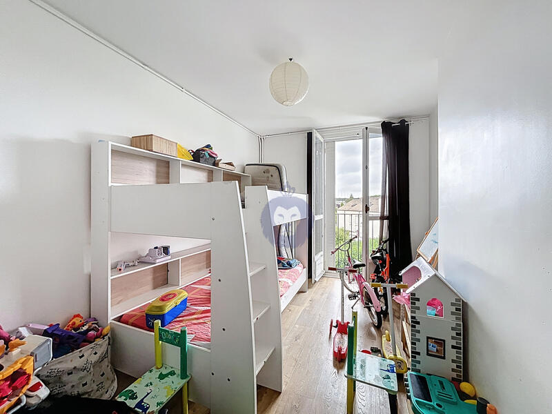 Appartement - 88 m² - 5 pièces