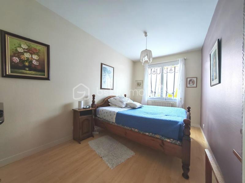 Maison traditionnelle - 187 m² - 7 pièces