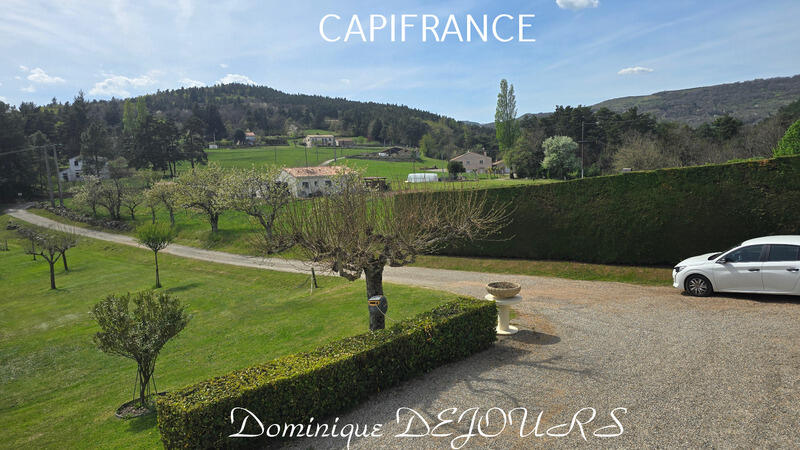 Maison - 117 m² - 5 pièces