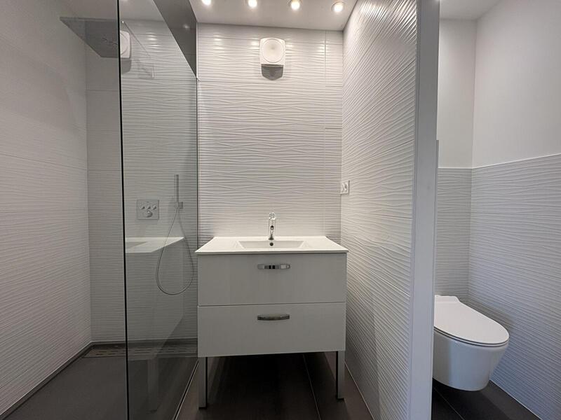 Appartement - 85 m² - 5 pièces