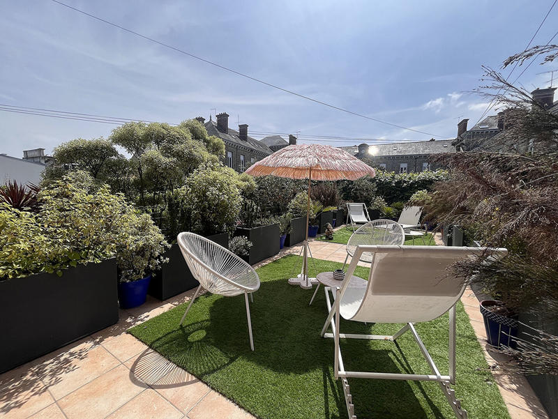 Maison - 200 m² - 7 pièces