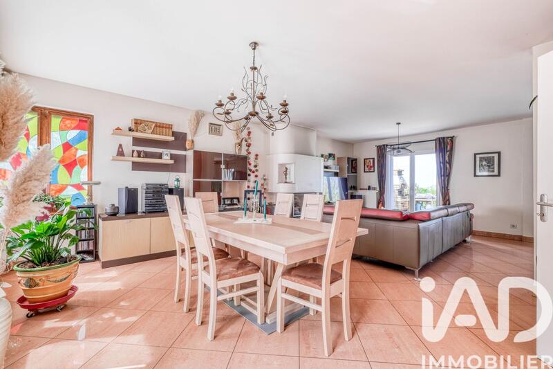 Maison - 155 m² - 7 pièces