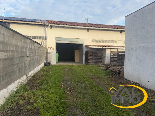 Local commercial - 200 m²