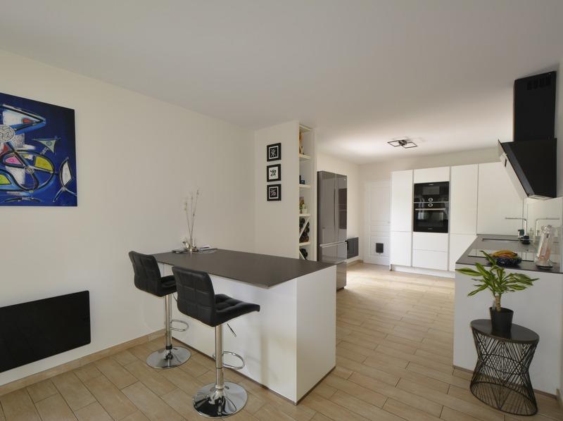 Maison - 180 m² - 7 pièces