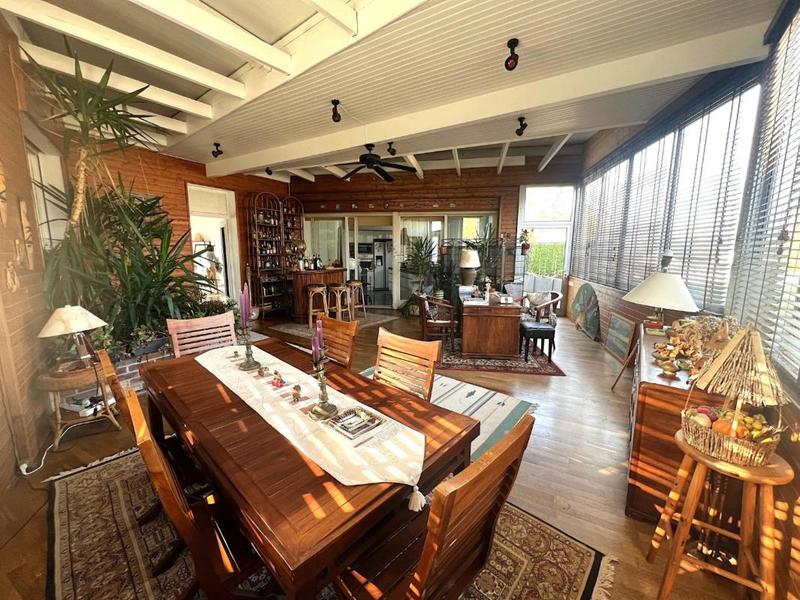 Maison d'architecte - 260 m² - 7 pièces