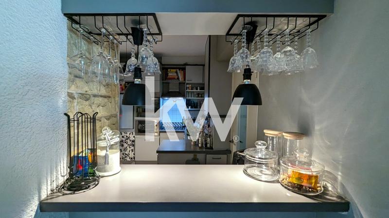 Maison - 180 m² - 8 pièces