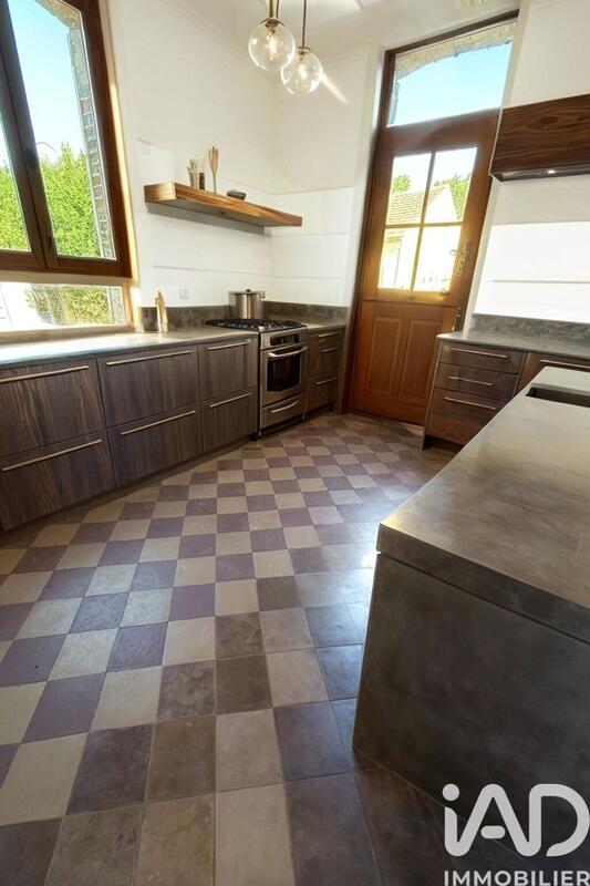 Maison - 170 m² - 6 pièces