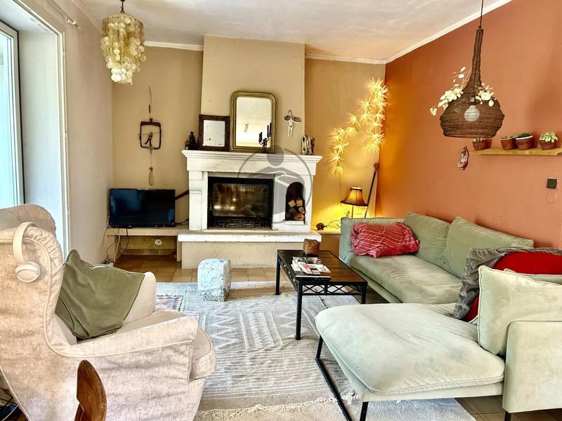 Maison - 203 m² - 4 pièces