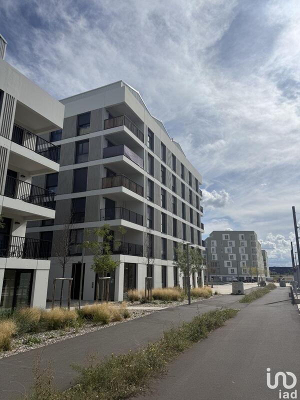 Appartement - 83 m² - 4 pièces