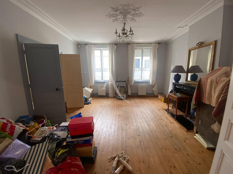 Maison - 197 m² - 8 pièces