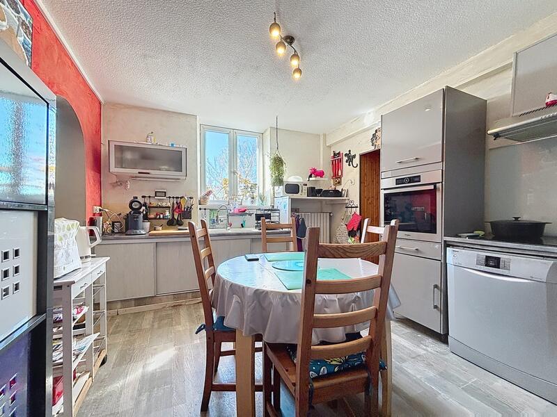 Maison ancienne - 198 m² - 7 pièces