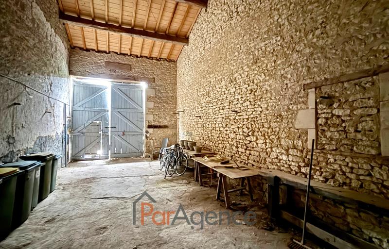 Maison - 253 m² - 14 pièces