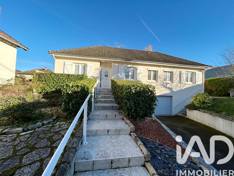 Maison - 180 m² - 5 pièces