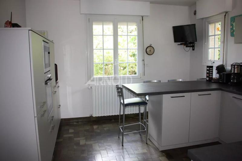 Maison - 155 m² - 8 pièces