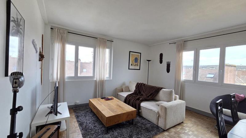 Appartement ancien - 84 m² - 5 pièces